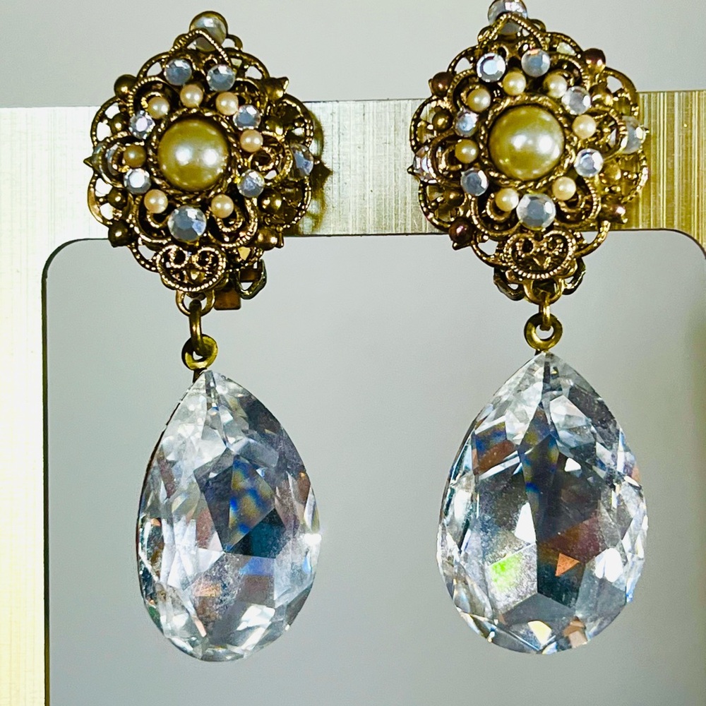 WENDY GELL Vintage Signed Clip Long EARRINGS